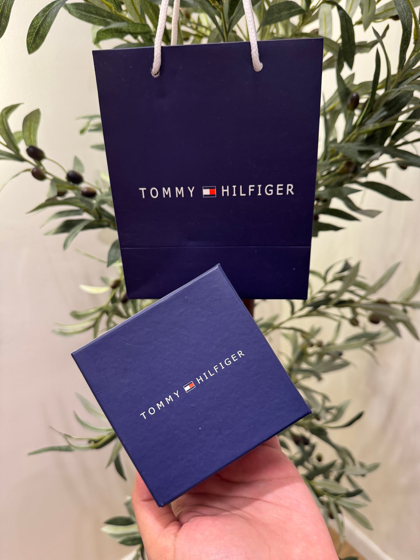 Tommy White v1