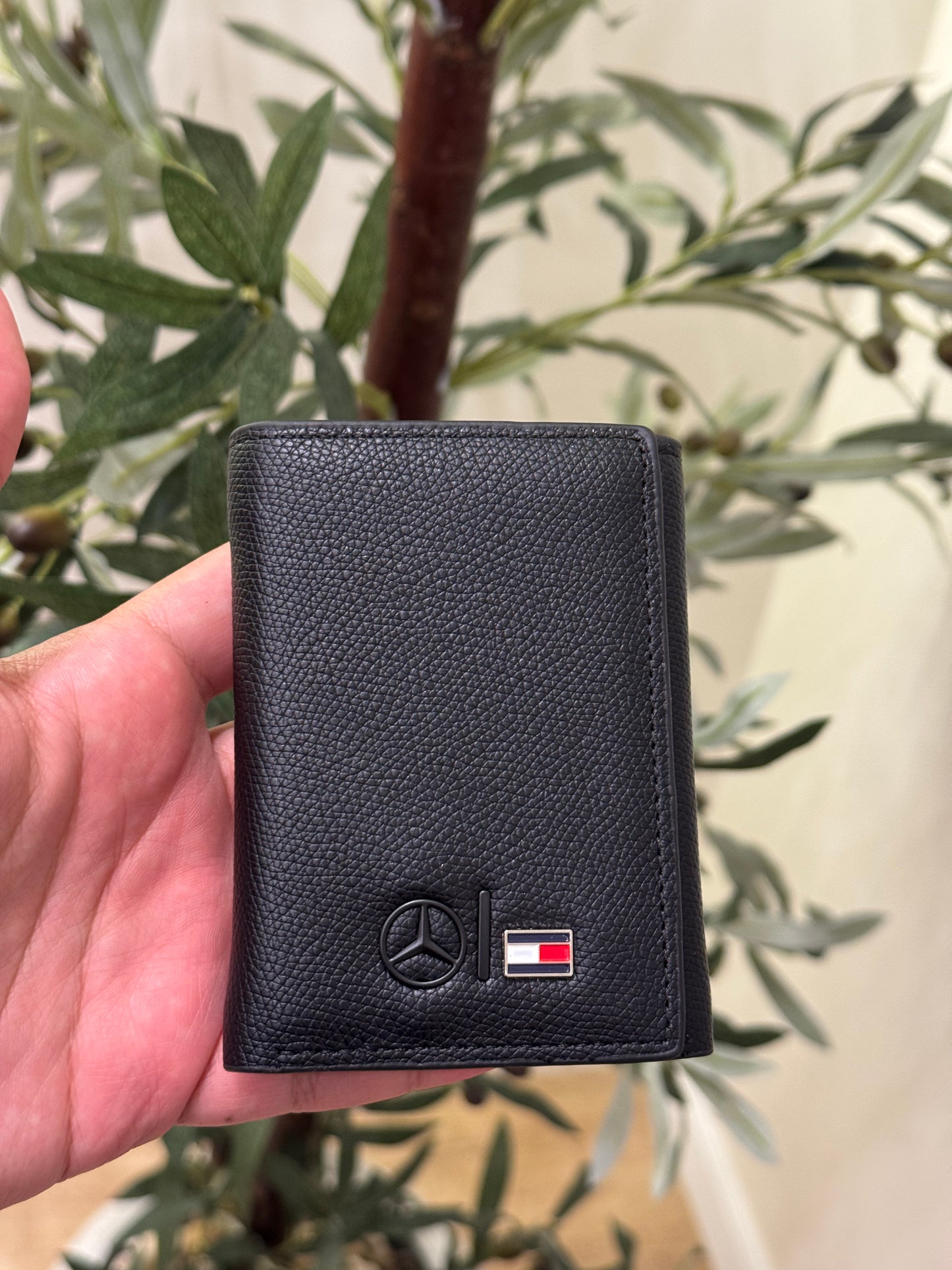 Tommy Trifold black Wallet