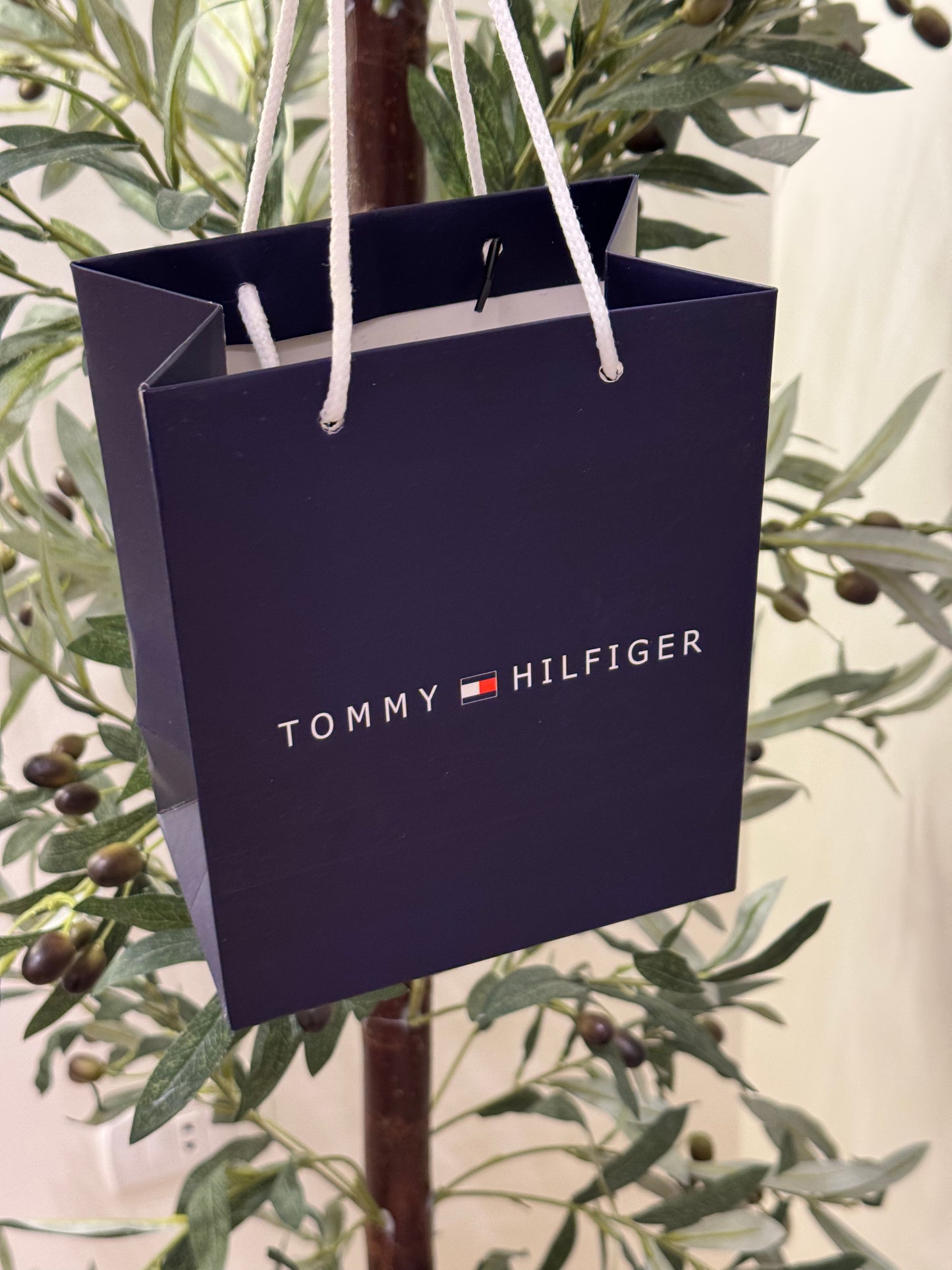 Tommy Trifold black Wallet